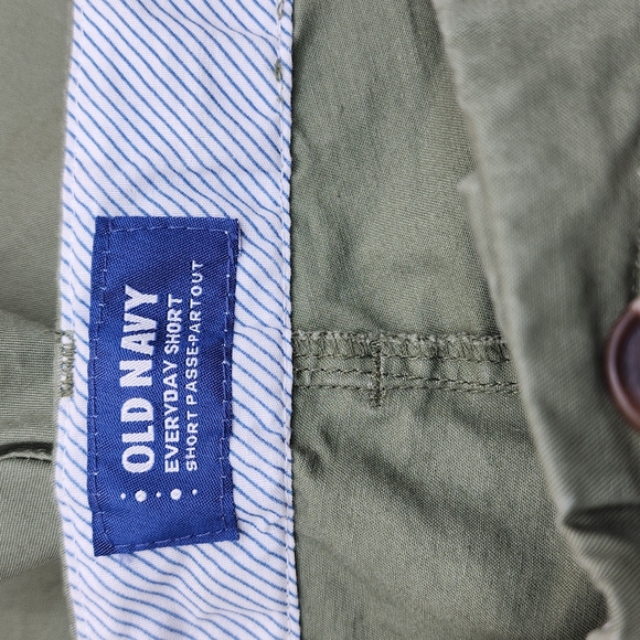 Lot of 4 Old Navy Everyday Shorts, Size 16 - Picture 13 of 16